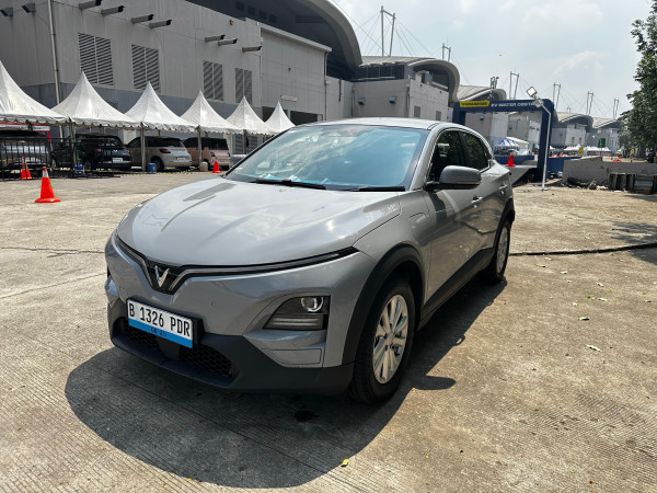 Cinta pada Pandangan Kedua: Test Drive VinFast VF 6 di GIIAS 2025, SUV Listrik Unik dengan Jarak Tempuh Impresif