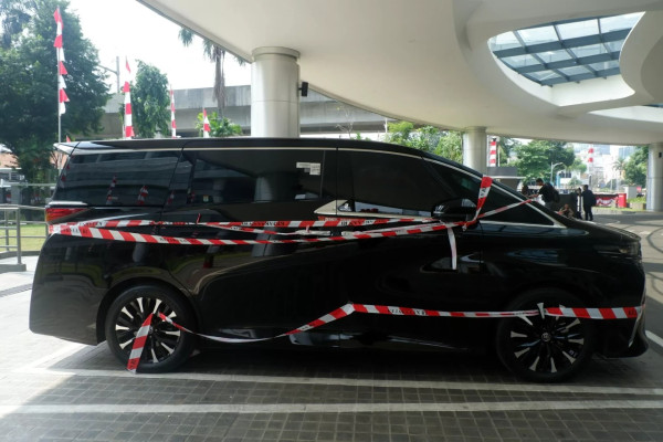 Garasi Sultan Milik Riza Chalid Dibongkar: dari Maybach Rp6,5 Miliar hingga Alphard, Ini Daftar Mobil Sitaan Kejagung