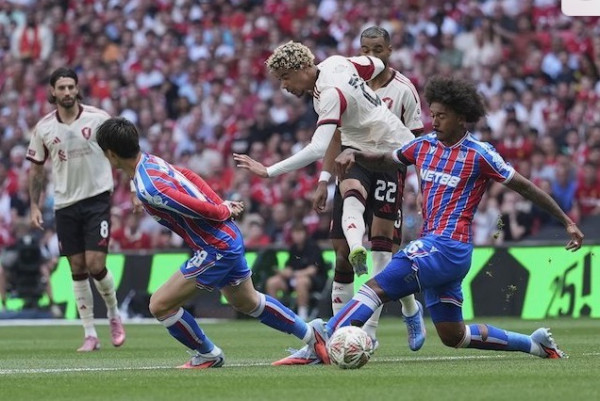Profil Crystal Palace, Klub yang Dikabarkan Berminat Datangkan Mees Hilgers