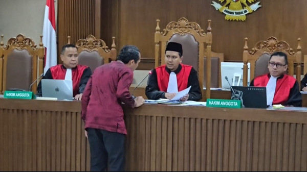 Roy Suryo Cs Absen Sidang Perdata Ijazah Jokowi, Mantan Wamendes Paiman: Kalau Divonis, Jangan Salahkan Kami