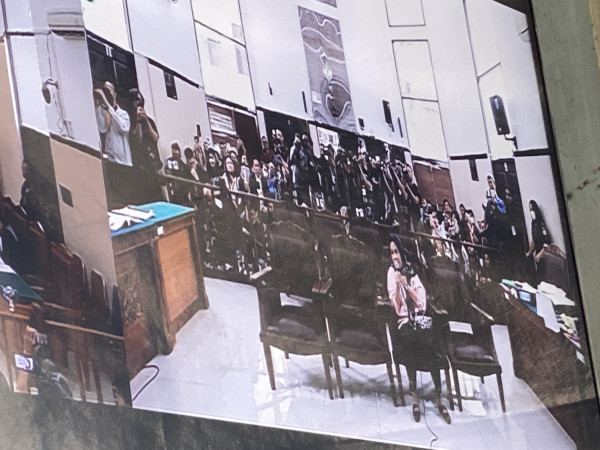 Sambil Menangis, Nikita Mirzani Titip Anak dan Pesan Menyentuh untuk ART di Sidang TPPU