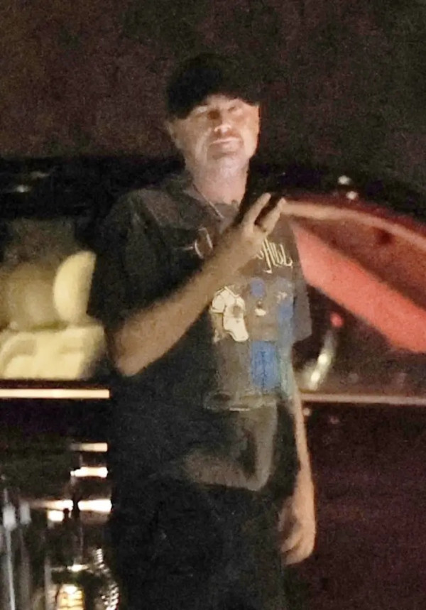 Leonardo DiCaprio Digeledah Polisi saat Pesta Mewah di Ibiza, Suasana Tegang
