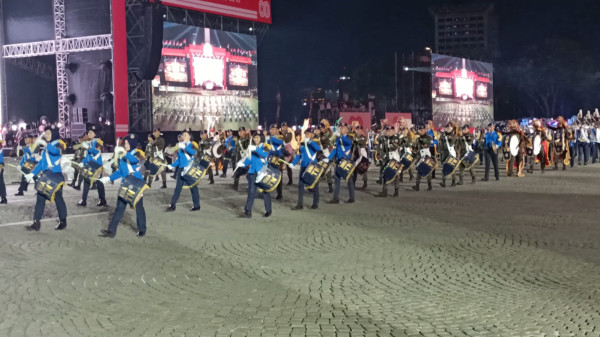 Prabowo Lepas Karnaval HUT ke-80 RI di Monas