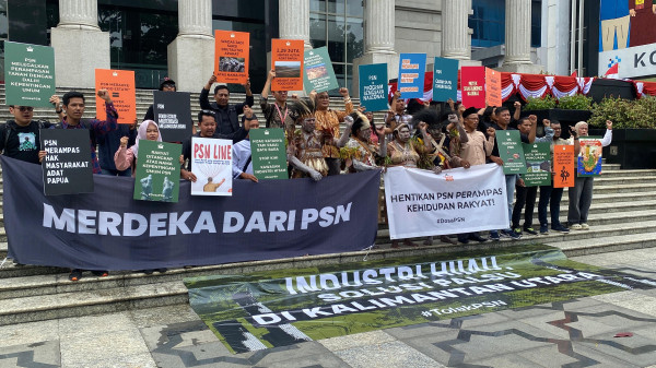 Masyarakat Adat Gelar Ritual Doa di MK sebelum Sidang Gugatan PSN