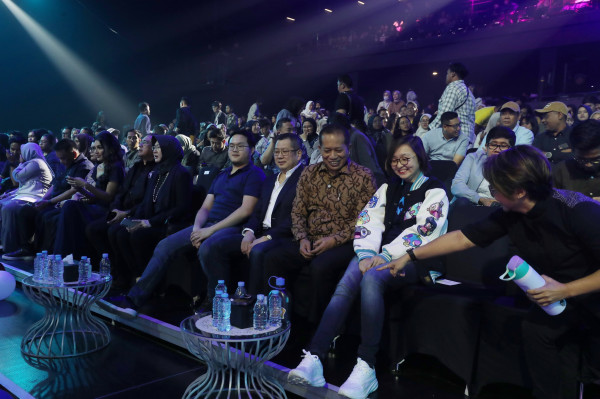 Wamen Ekraf Irene Umar Ikut Joget di HUT ke-36 RCTI, Sebut Panggungnya Kelas Dunia
