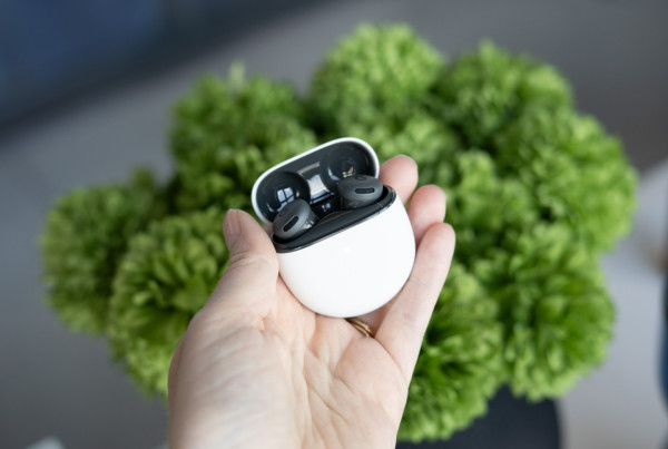 Google Gelar Pesta Teknologi Akbar: Keluarga Pixel 10 Lahir, Ditemani Jam Tangan dan Earbuds Berotak AI!