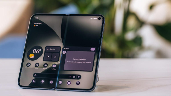 Google Gelar Pesta Teknologi Akbar: Keluarga Pixel 10 Lahir, Ditemani Jam Tangan dan Earbuds Berotak AI!
