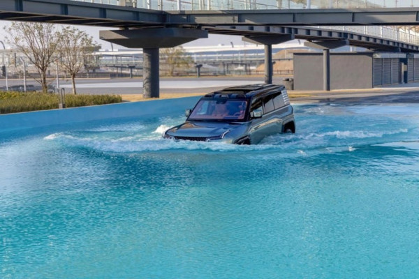Melihat Wahana Disneyland Mobil Listrik BYD di China, Ada Bukit Pasir, Kolam Renang, hingga Arena Drifting