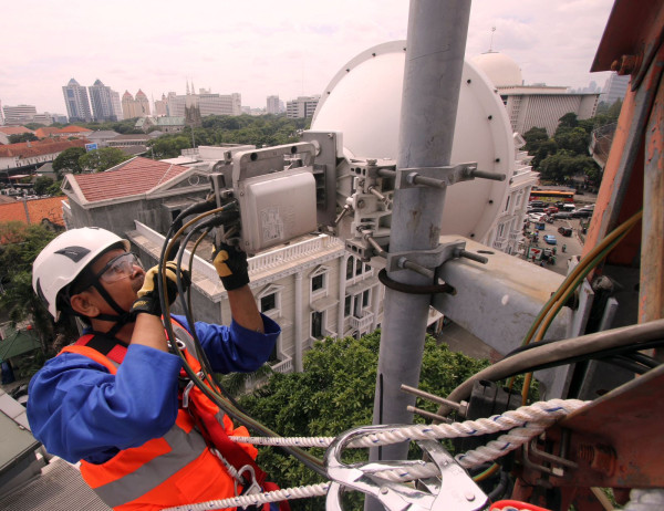 Gemuk Tapi Belum Sehat? XLSMART Pamer Angka Jumbo Pasca-Merger, Namun Dihantui Beban Biaya dan ARPU Stagnan
