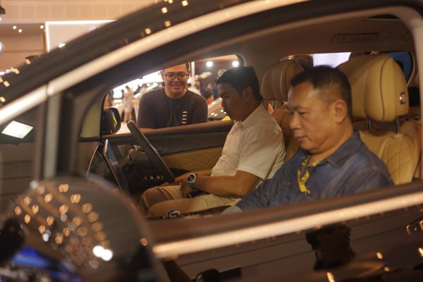 Sang Pangeran Baru Tiba di Surabaya: Denza Debut Dramatis, Siap Definisikan Ulang Arti Kemewahan di Jawa Timur
