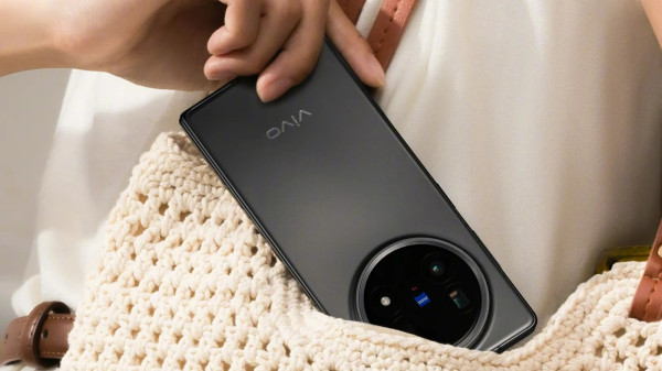 Kuda Hitam Penantang Takhta HP lipat: vivo X Fold5 Tiba, Siap Ganggu Dominasi Samsung & Oppo