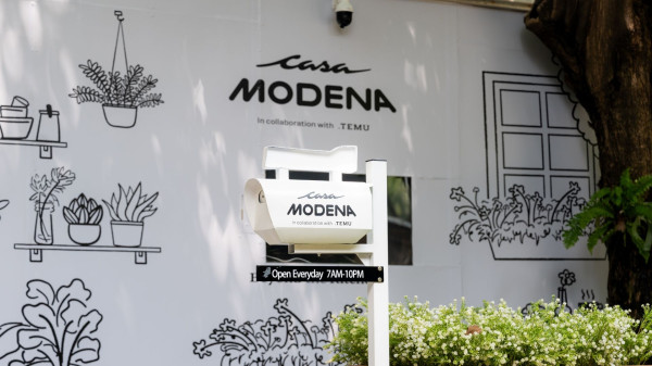 Di Balik Aroma Kopi SCBD: Saat Modena Menyewa Ruang Nongkrong Anak Muda Demi Menjual Mimpi Rumah Pintar