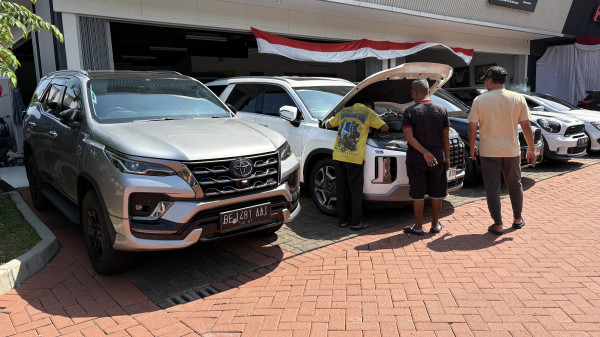 Saat Penjualan Mobil Baru Tidak Tumbuh, Pedagang Mobkas Justru Tawarkan Garansi 5 Tahun!