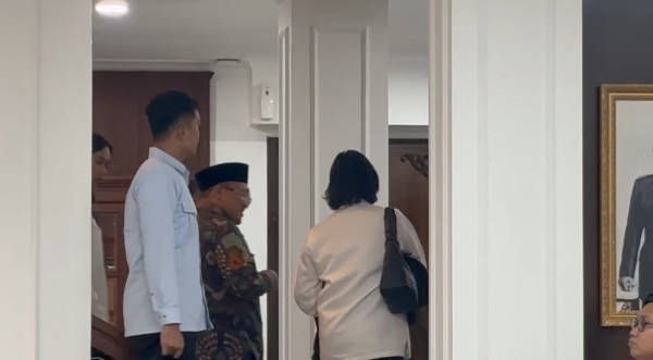 Sri Mulyani Dikabarkan Mundur dari Menteri Keuangan, Airlangga Jawab Begini