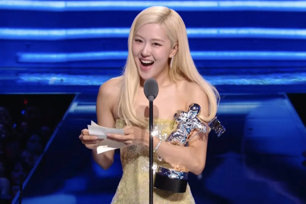 Rose BLACKPINK Sabet Song of the Year MTV VMA 2025, Catat Sejarah Baru K-Pop