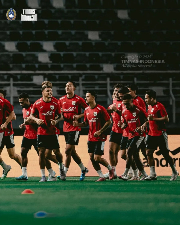 3 Potret Tampan Miliano Jonathans, Winger Timnas Indonesia yang Berdarah Depok