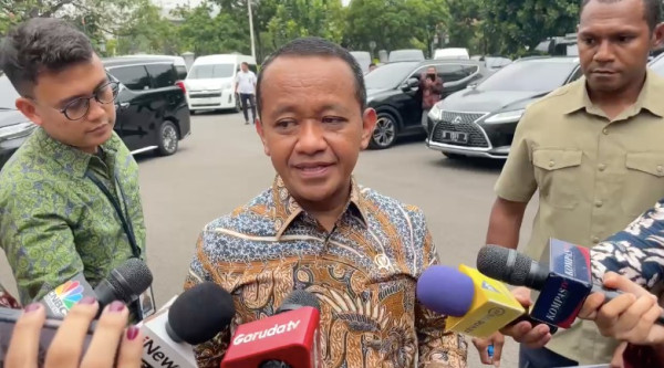 Airin Diisukan Masuk Kabinet, Bahlil: Hak Prerogatif Presiden, Partai Jangan Melampaui Batas