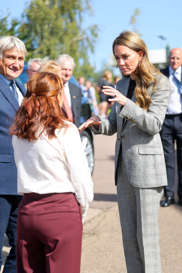 Kate Middleton Sindir Pangeran Harry dan Meghan Markle Lewat Aksi Berani
