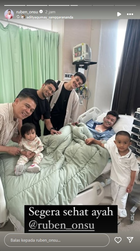 Ruben Onsu Dilarikan ke Rumah Sakit, Terbaring Lemah dengan Selang Oksigen