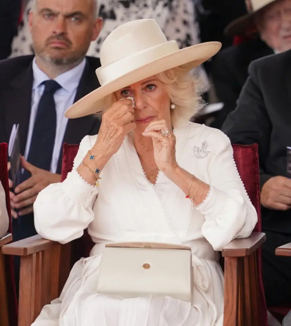 Ratu Camilla Jatuh Sakit, Tinggalkan Raja Charles III di Momen Penting Kerajaan