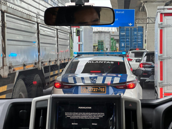 Kekuatan Protes Warganet: Gerakan Stop Tot Tot Wuk Wuk Paksa Polisi Bekukan Sementara Sirine Pengawalan