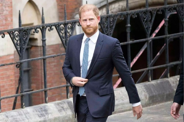 Pangeran Harry Siap Berubah, Menyesal Tinggalkan Keluarga Kerajaan