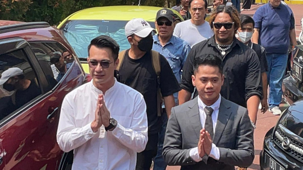 Eza Gionino Berharap Bisa Bertemu Anak di Sidang Cerai Perdana dengan Meiza Aulia