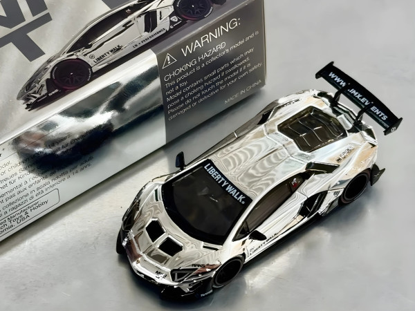 Tim Liberty Walk Jepang di IMX 2025: Gebrakan Supercar Chrome Pertama di Dunia dan Harta Karun Incaran Kolektor