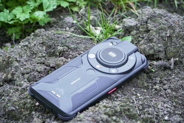 3 HP Paling Tahan Banting di Dunia, Cocok untuk Pekerja Lapangan dan Petualang