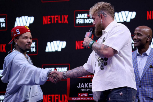 Jake Paul dan Gervonta Davis Kepergok Ciuman di Konferensi Pers
