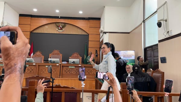 BPOM Tolak Jadi Saksi, Nikita Mirzani Sindir Tak Netral di Sidang TPPU