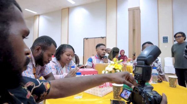 SindoNews Sharing Session: Kupas Tuntas Teknik Foto Jurnalistik di Papua Tengah
