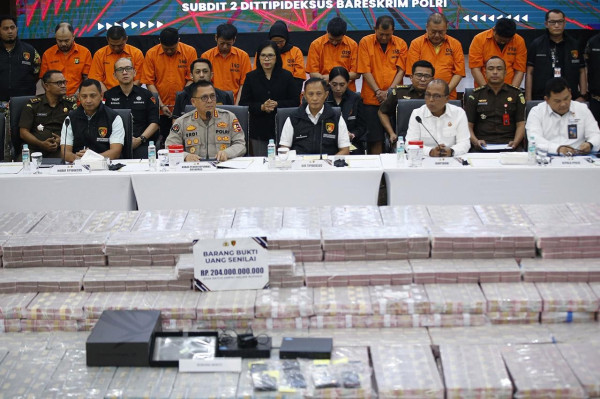 Peran 9 Tersangka Sindikat Pembobol Rekening Dormant Rp204 Miliar