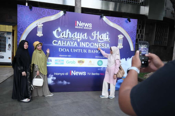 Habib Nabil Al Musawa Hadiri Acara Cahaya Hati Indonesia di Masjid Istiqlal, Disambut Gus Azmi