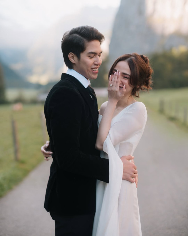Resmi Dilamar El Rumi, Syifa Hadju: I Said Yes