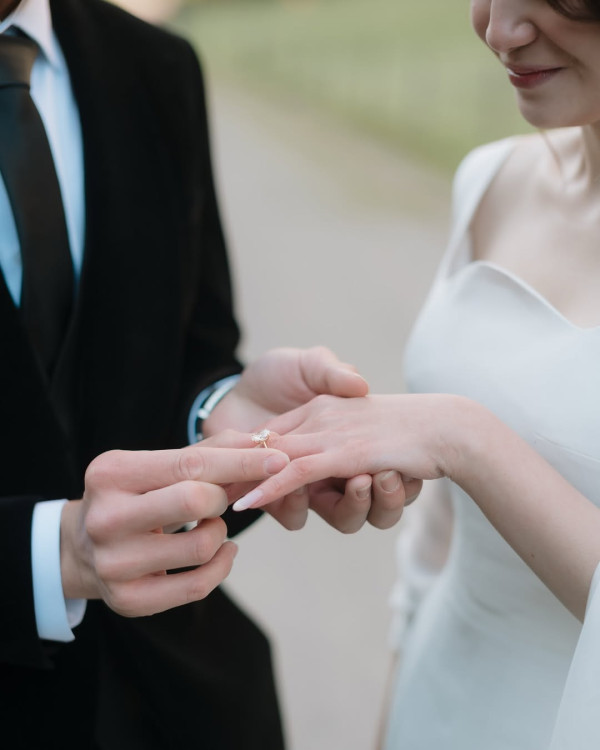 Resmi Dilamar El Rumi, Syifa Hadju: I Said Yes