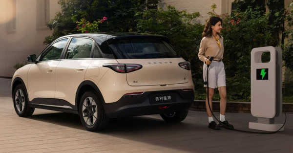 Bedah Tuntas Geely Xingyuan: Senjata Rahasia Geely untuk Rebut Pasar Anak Muda & Pembeli Mobil Pertama di RI
