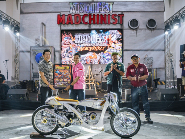 Dari Skutik Harian ke Panggung Dunia: Honda Stylo 160 Arjuno Siap Guncang Jepang