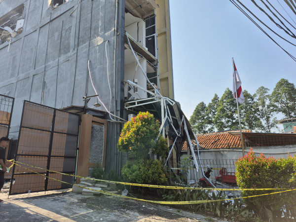 Polisi Selisik Asal Ledakan di Gedung Nucleus Pondok Aren Tangsel