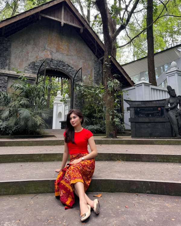 5 Potret Cantik Inka Andestha, Selebgram yang Disebut Pacar Baru Pratama Arhan