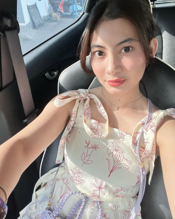 5 Potret Cantik Inka Andestha, Selebgram yang Disebut Pacar Baru Pratama Arhan