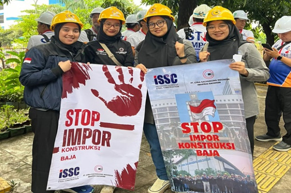 Gelar Unjuk Rasa, ISSC Desak Menkeu Purbaya Setop Impor Baja dari Vietnam dan China