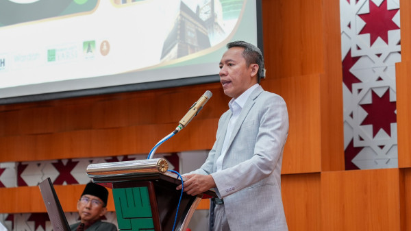 2 Kelompok Ini Direkomendasikan Tidak Melakukan Umrah Mandiri