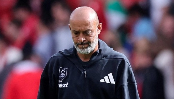 5 Pelatih Liga Inggris Terancam Dipecat: Nomor 1 Arne Slot Ditendang Liverpool?