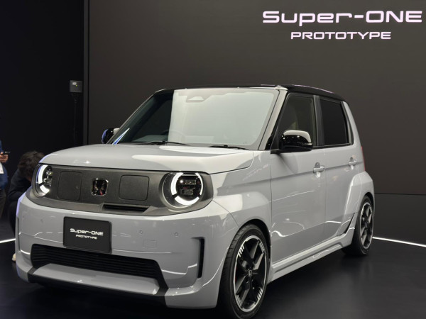 Honda Konfirmasi Studi Pasar Mini EV Super One, Namun Tegaskan Fokus Tetap di Produksi Lokal dan Segmen 7-Seater