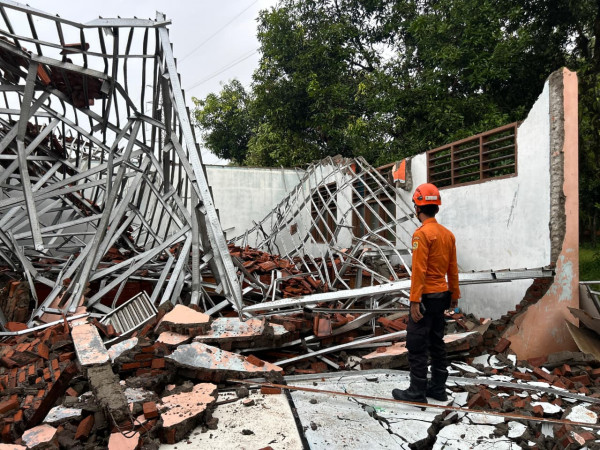 Bangunan SMKN 1 Gunung Putri Ambruk, 5 Siswa Masih Dirawat di Rumah Sakit