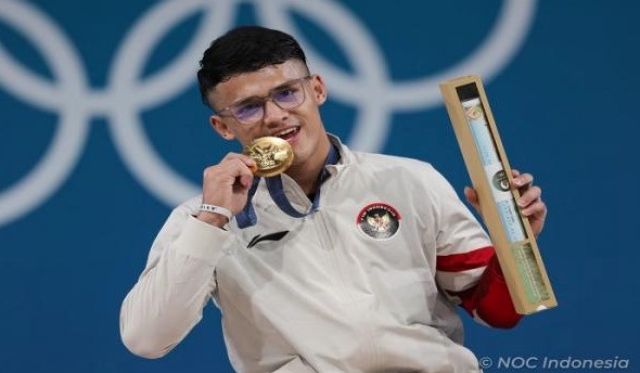 Rizki Juniansyah Pecahkan Rekor Angkat Besi Dunia