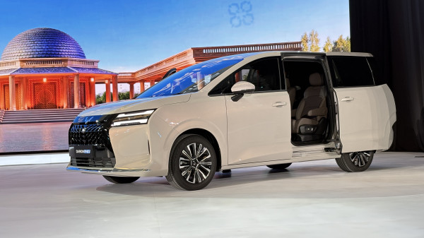 Wuling Darion Resmi Meluncur! Pesaing Innova Zenix Pintu Geser, Versi Listrik Tembus 540 Km Harga Rp356 Juta!