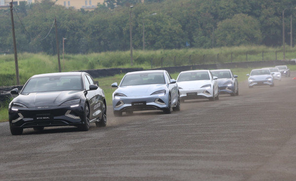 Geger! Penjualan Mobil BYD di Indonesia Tembus 3 Besar, Salip Mitsubishi & Honda!