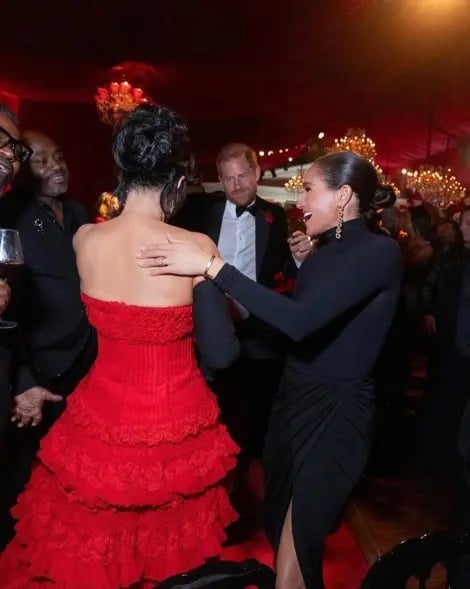 Kim Kardashian Hapus Foto Bareng Meghan Markle dan Pangeran Harry di Ultah Kris Jenner, Ada Apa?